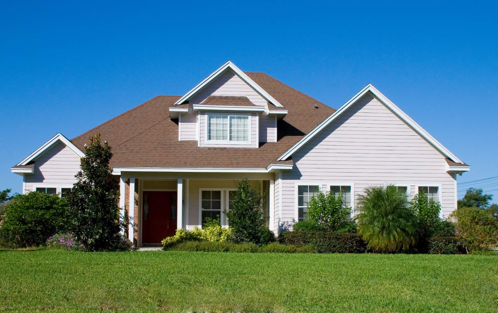 Rural home on a sunny day in Florida
